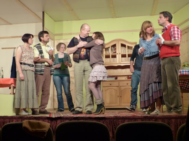 theater_2011073.jpg